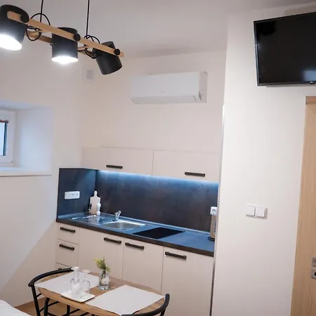 U Mecha *